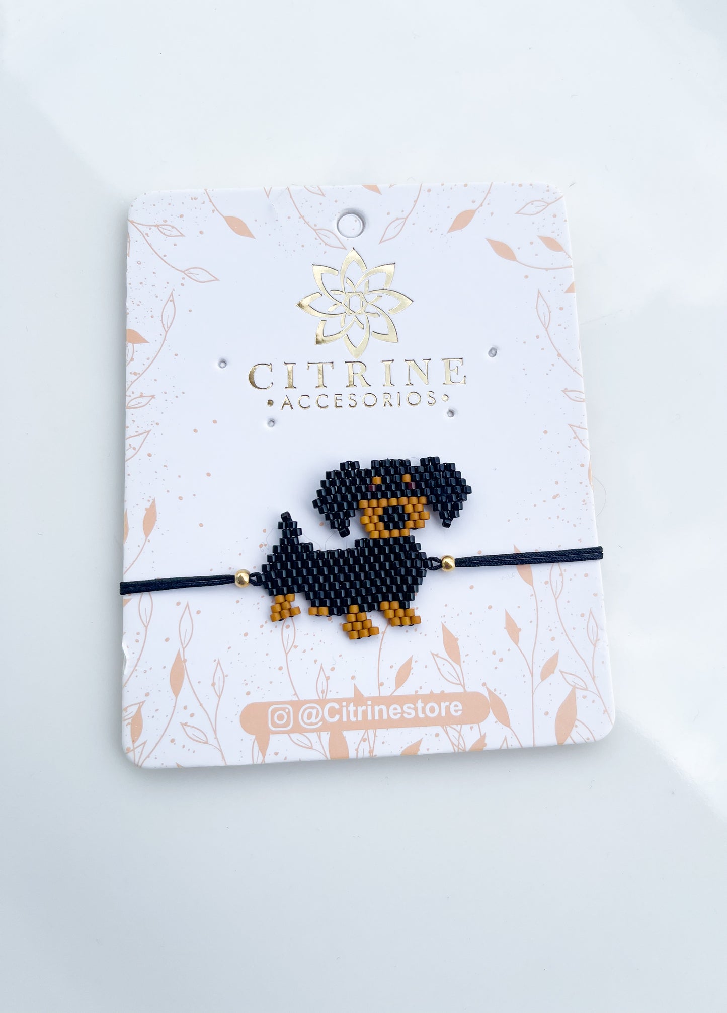 Pulsera perro salchicha 2